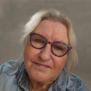 ILLINGWORTH: Diane (Newland) of Exeter, formerly of London ILLINGWORTH: Diane (Newland) of Exeter, formerly of London