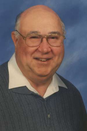 STEWART: Ellis Vernon of Zurich, formerly of Hensall & Exeter STEWART: Ellis Vernon of Zurich, formerly of Hensall & Exeter