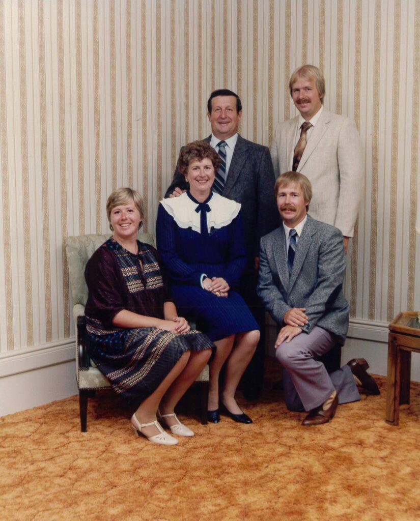 TIEMAN: Shirley Ruth (Smith)